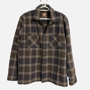 Common People over shirt. Plaid, heavy fabric shirt jacket.